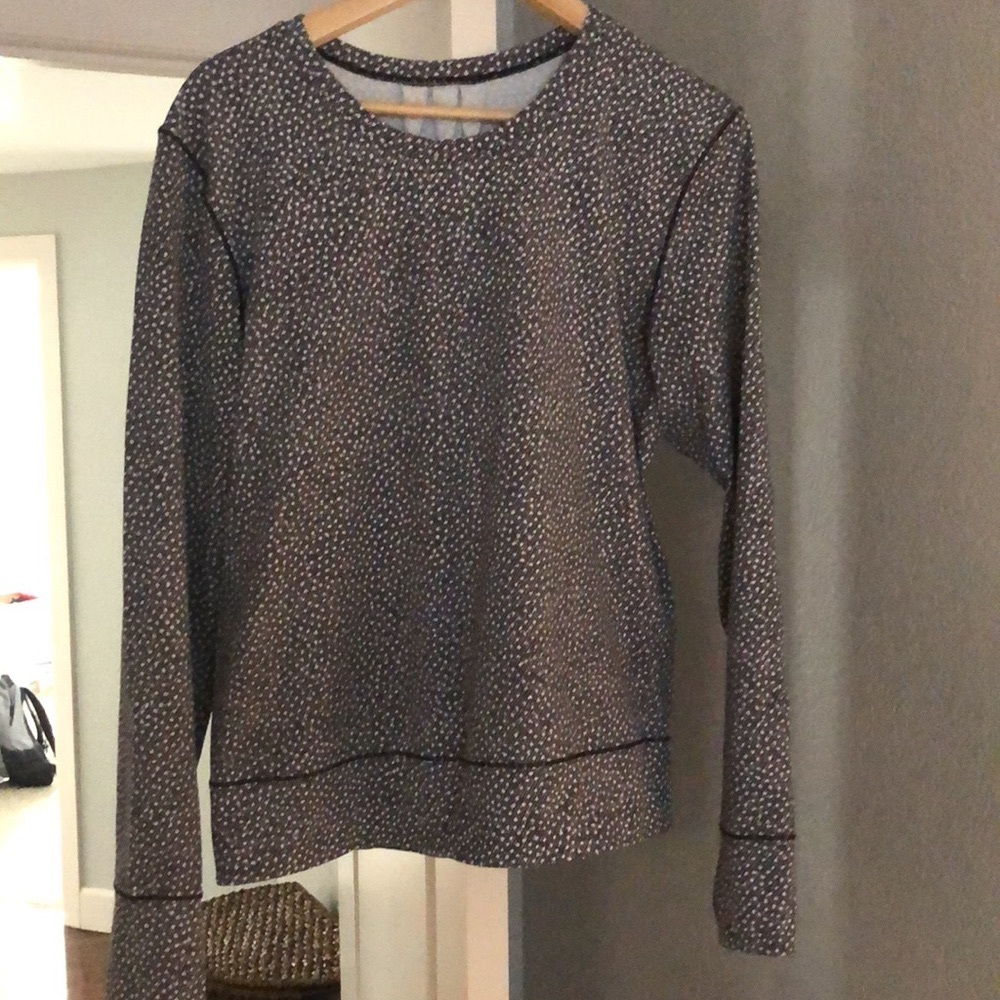 Like New Lululemon Long Sleeve!!